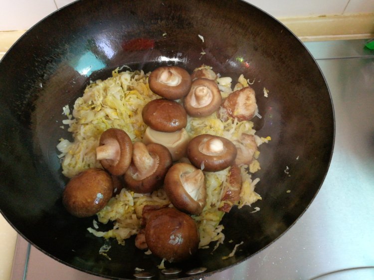 酸菜炖大肠步骤8