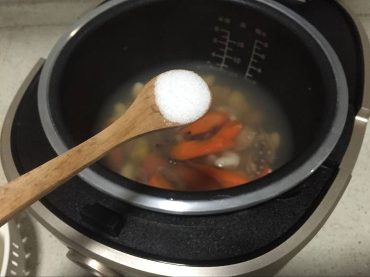 时蔬蛏干汤步骤5