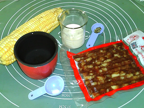 腊肠玉米浓汤步骤1