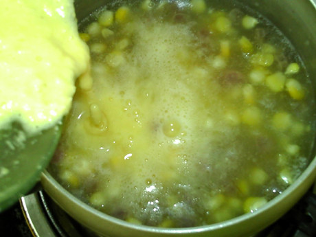 腊肠玉米浓汤步骤9