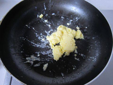 青菜腊肠炒饭步骤2