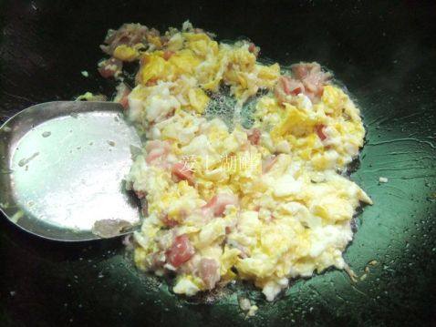 羊肉什锦炒饭的做法步骤3