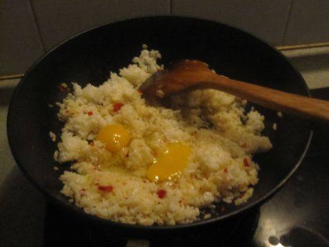金包银蛋炒饭步骤4