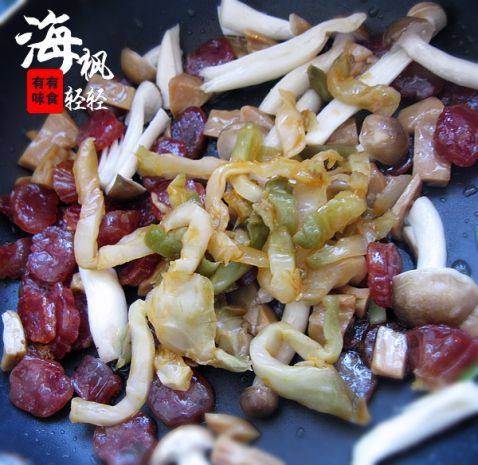 腊肉榨菜芝士饭步骤4