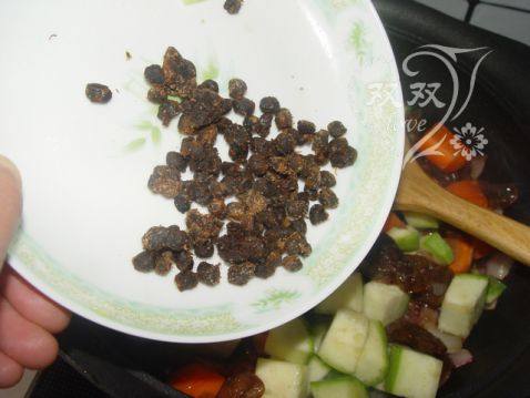 香肠豆豉焖饭步骤8