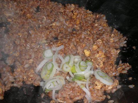 酱油炒饭步骤10