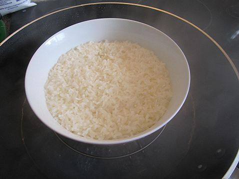 腊肉蒸糯米饭步骤4