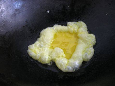 火腿肠蛋炒饭步骤4