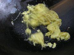 火腿肠蛋炒饭步骤5