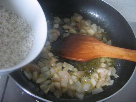 金色方腿青豆炒饭步骤3
