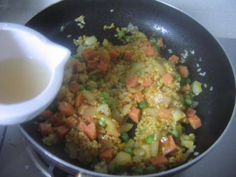 金色方腿青豆炒饭步骤7