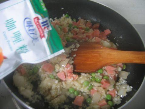 金色方腿青豆炒饭步骤6