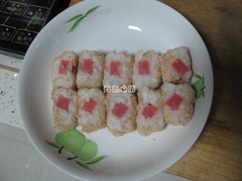 花生香肠饭卷步骤6