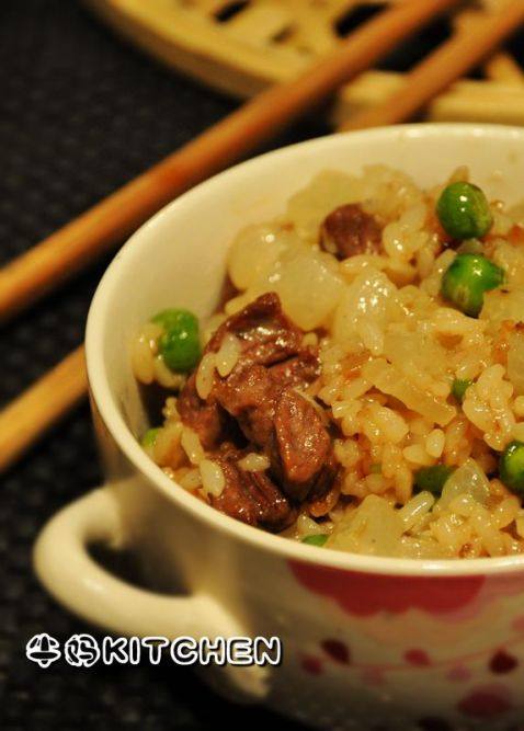 双蔬肉丁酱香饭步骤8
