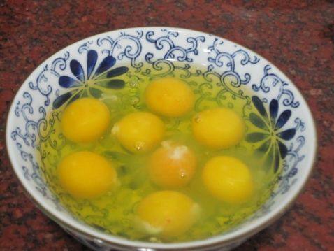 虾香菜脯蛋饭步骤1