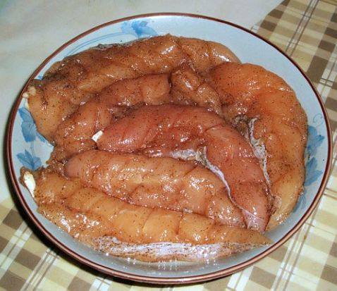 咖喱鸡肉盖饭步骤1
