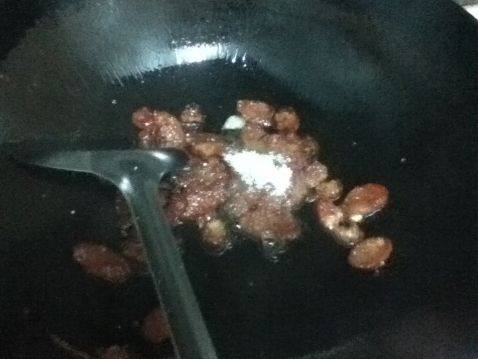 腊肠蛋炒饭步骤7