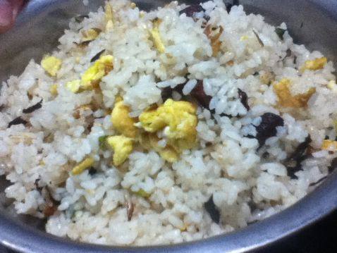 腊肠蛋炒饭步骤13