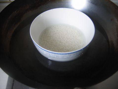 榨菜蛋炒饭步骤2
