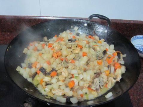 杂锦炒饭步骤6