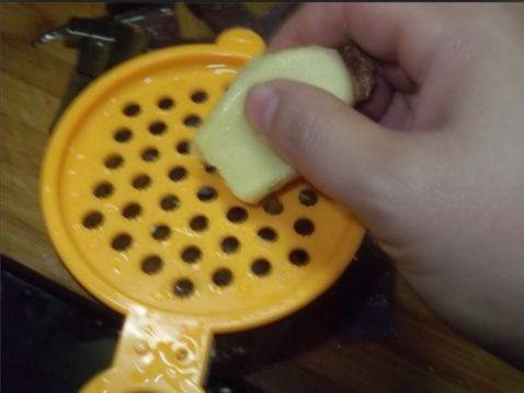 姜汁黄鳝焗饭 电饭煲步骤3