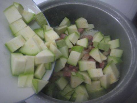 咸肉西葫芦米饭步骤8