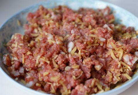 酱香葱味肉馅腊肠拌饭步骤3