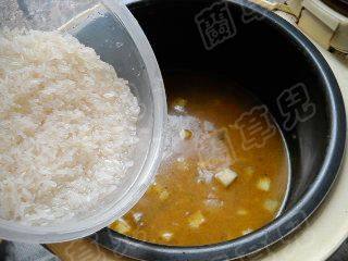 咖喱牛肉土豆焖饭步骤8