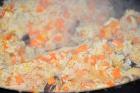 咸蛋黄炒饭步骤8