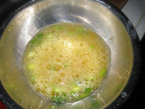 洋葱榄菜炒饭步骤1