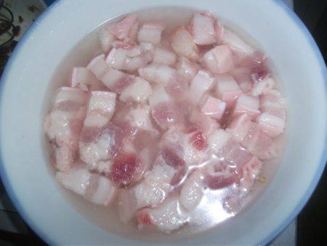 香菇卤肉饭步骤1