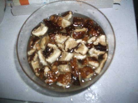 香菇卤肉饭步骤2