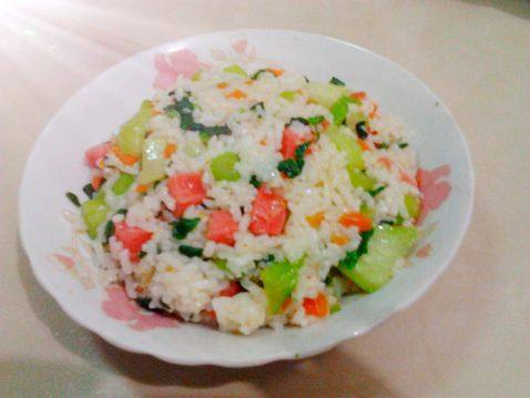 芹香火腿炒饭步骤7