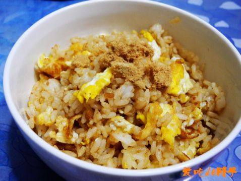 肉松蛋炒饭步骤8