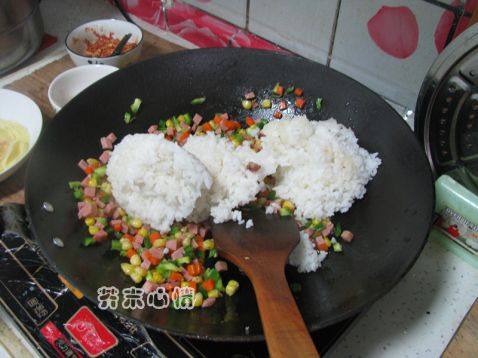 多彩炒饭步骤10