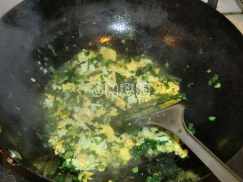 菠菜鸡蛋炒米饭步骤7