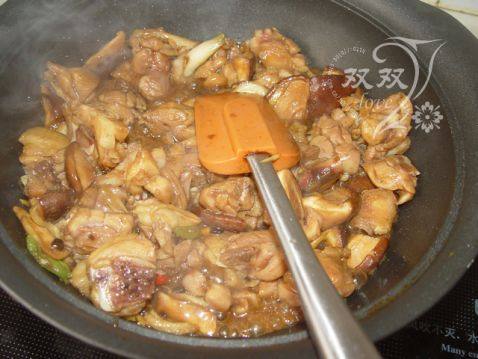 豉香鸡肉煲仔饭步骤10