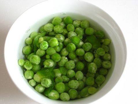 虾仁青豆饭步骤2