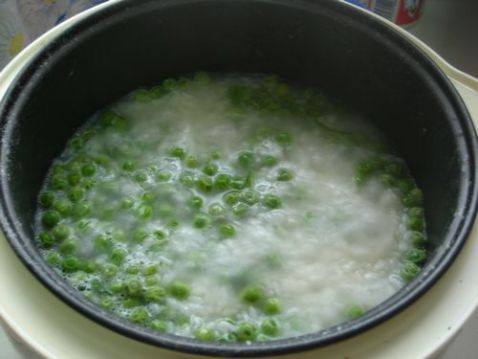 虾仁青豆饭步骤6