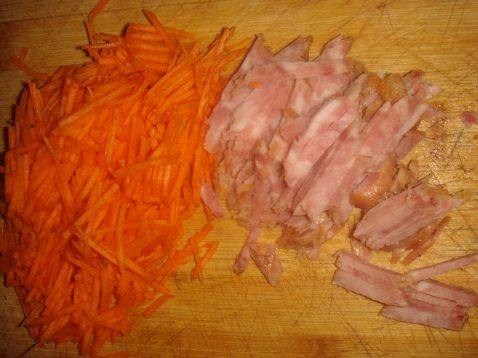 香肠胡萝卜炒饭步骤1