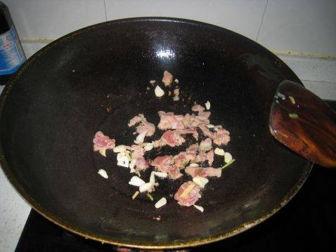 西兰花炒饭步骤3