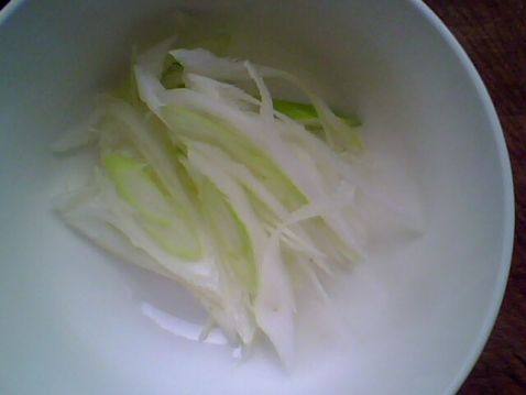 胡萝卜肉丝炒饭步骤3
