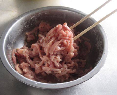 瘦肉土豆丝炒饭步骤1