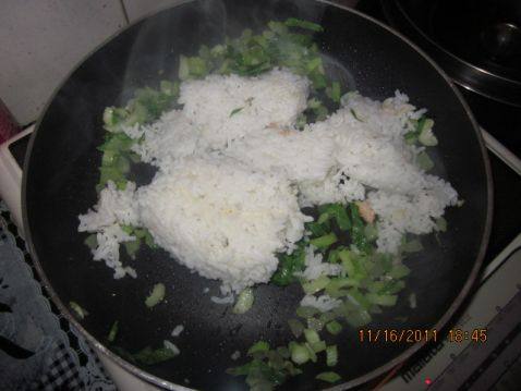 美味蛋包饭步骤5