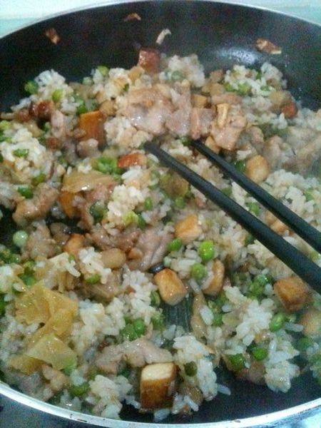 双豆炒饭步骤9