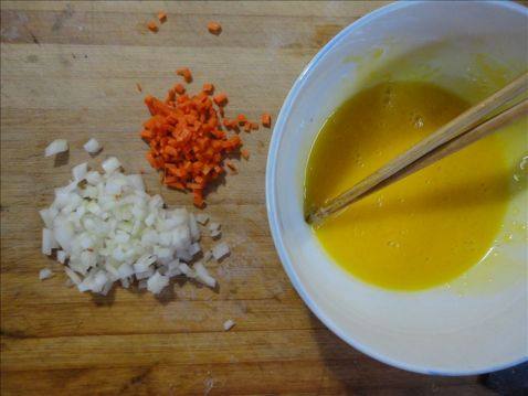 黄金豆丹炒饭步骤2