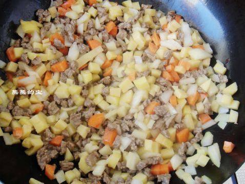 饭遭殃的【咖喱牛肉土步骤7