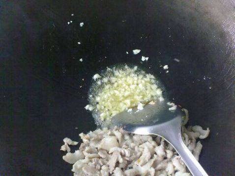 南瓜虾仁炒饭步骤4