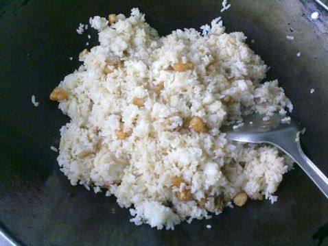 南瓜虾仁炒饭步骤7