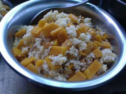 南瓜虾仁炒饭步骤9